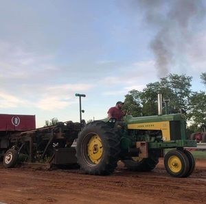 Meet your Posher, Aaron